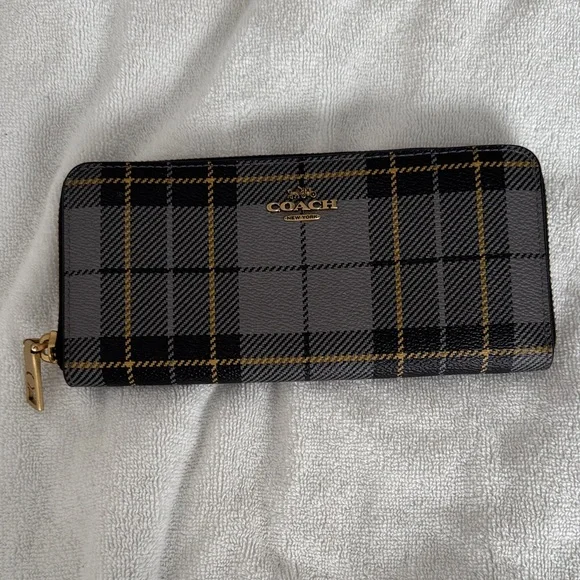 Coach Black and Gray Plaid Wallet - Picture 1 of 4
